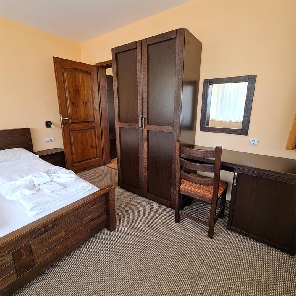 Family Hotel Chiflik Hills Szoba fotó